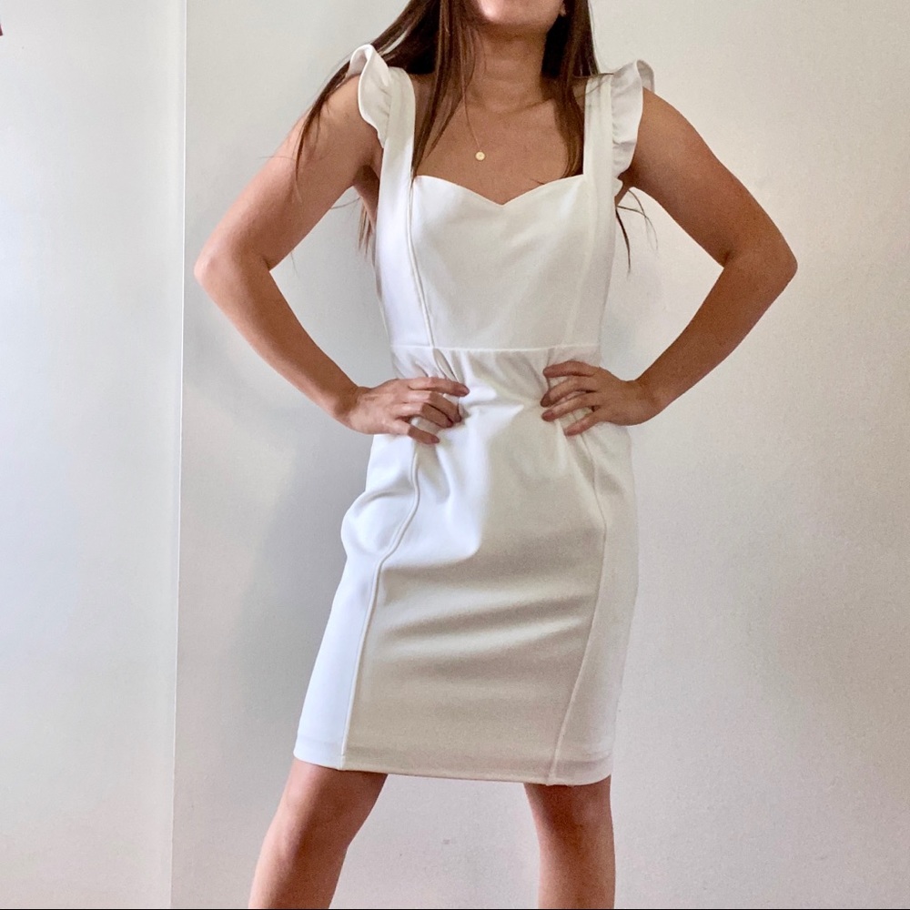 Lulu’s Sweetheart Neckline White Dress